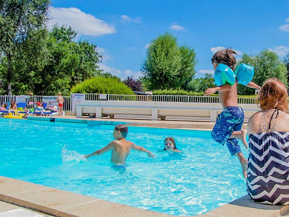 Camping Les Portes Du Beaujolais vanaf € 314,-!