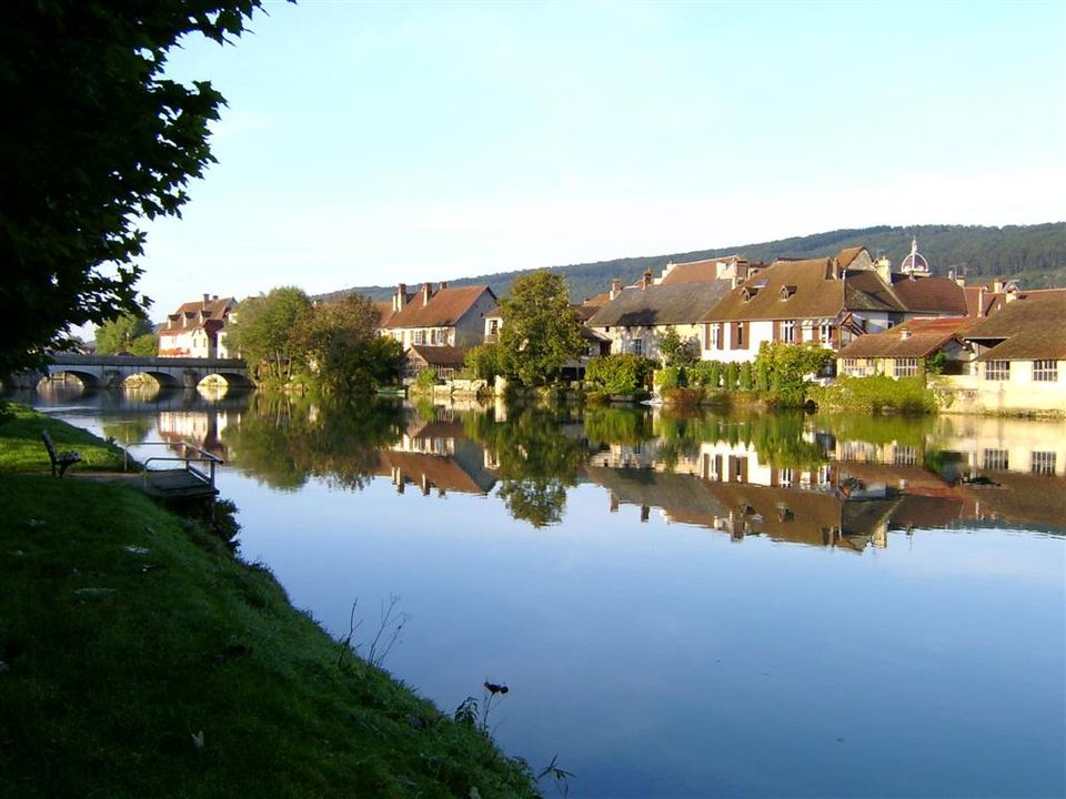 Vakantie naar Camping les Promenades Quingey in Quingey in Frankrijk