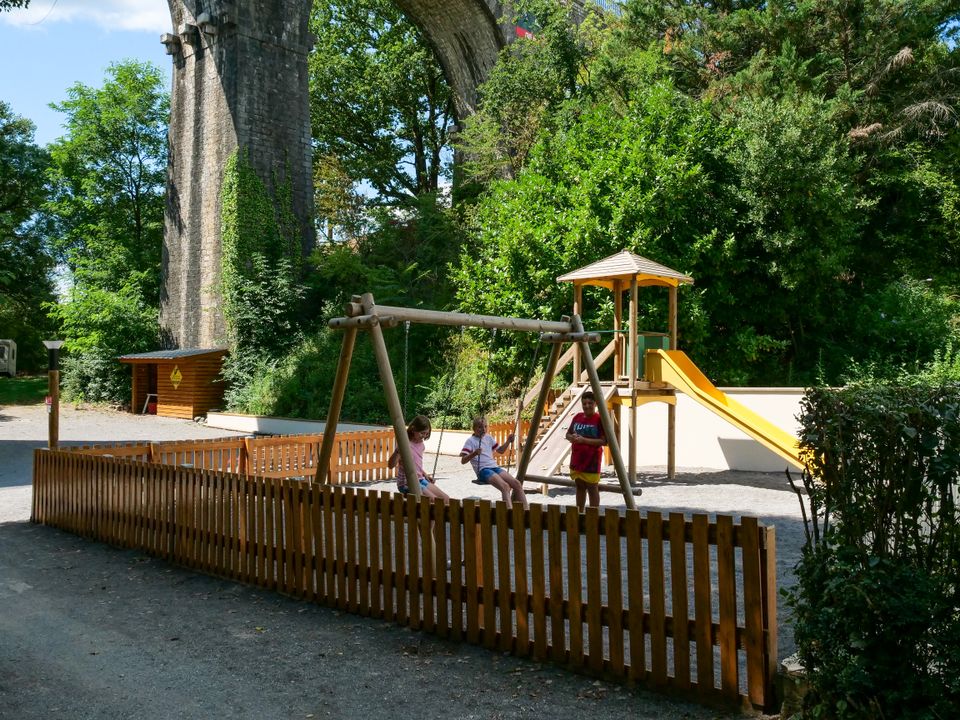 Camping Les Rives D'Auzon vanaf € 159,-!