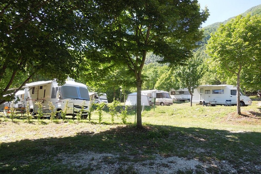 Vakantie naar Camping Lo Schioppo in L'Aquila in Italië