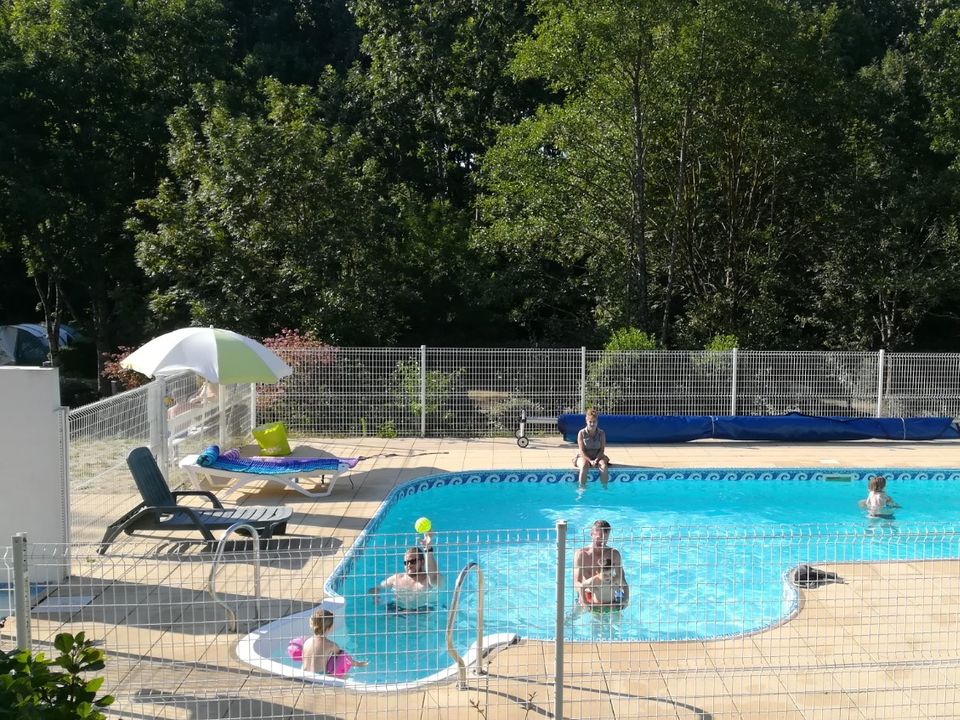 Vakantie naar Camping Municipal La Petite Boulogne in Saint Etienne Du Bois 1 in Frankrijk