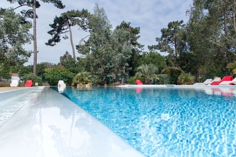 Vakantie naar Camping Paradis des Pins Soulac in Gironde in Frankrijk