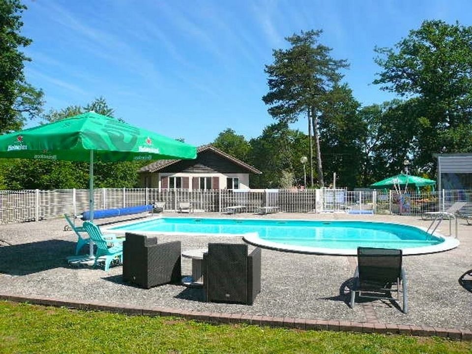 Vakantie naar Camping Parc Du Chateau in Epinal in Frankrijk