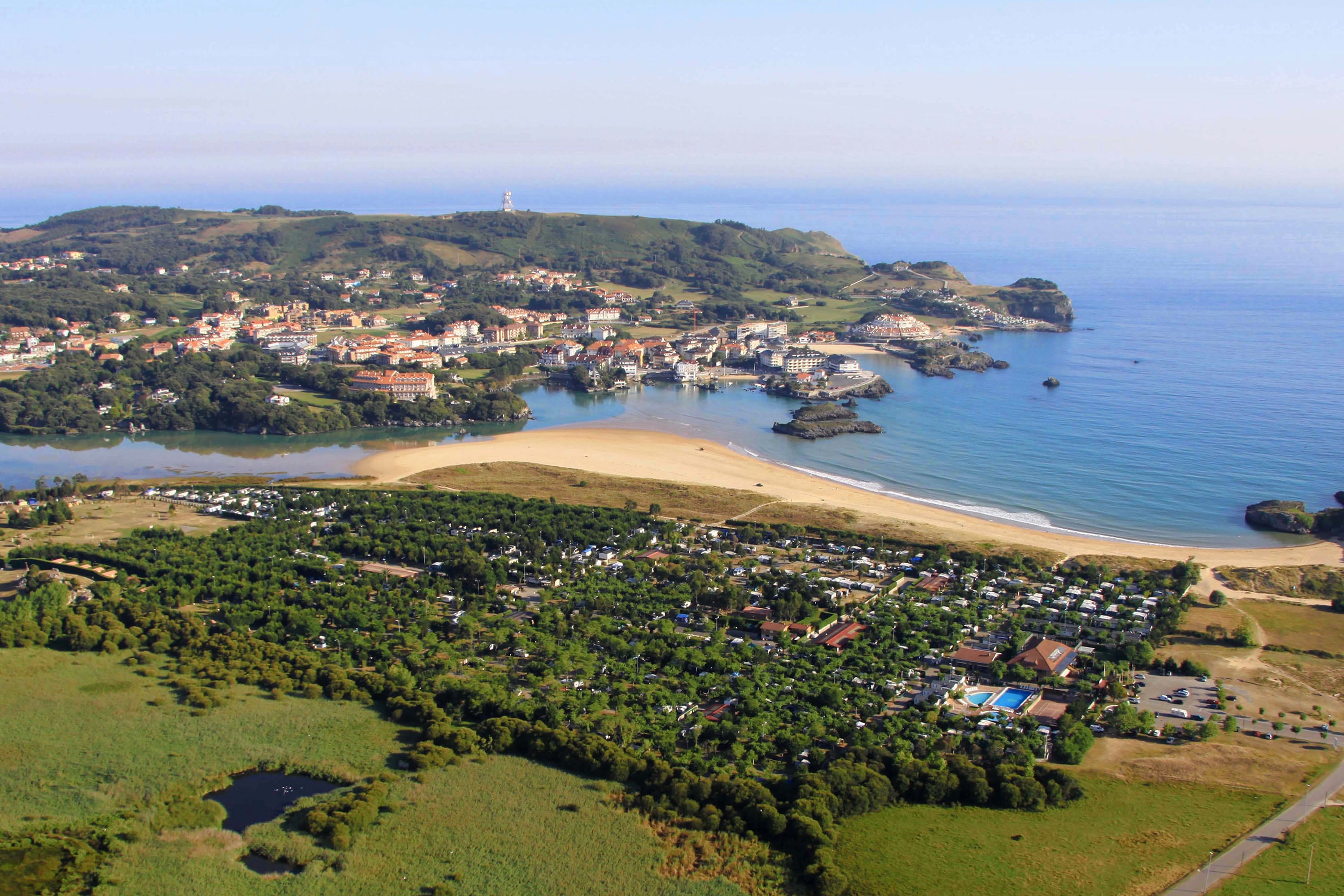 Vakantie naar Camping Playa Joyel in Noja in Spanje