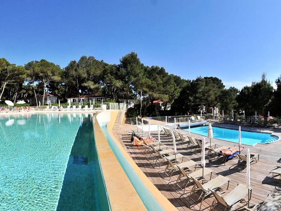 Camping Résidentiel La Pinède vanaf € € 308,00!