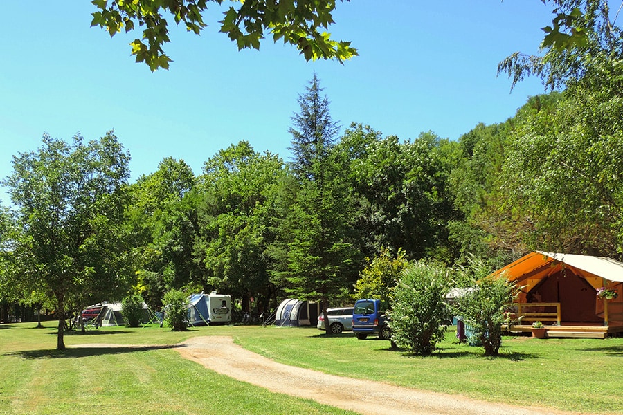 Vakantie naar Camping Ruisseau du Treil in Lot in Frankrijk