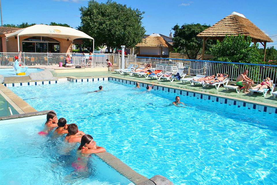 Vakantie naar Camping Sites & Paysages Le Petit Bois in Ruoms in Frankrijk