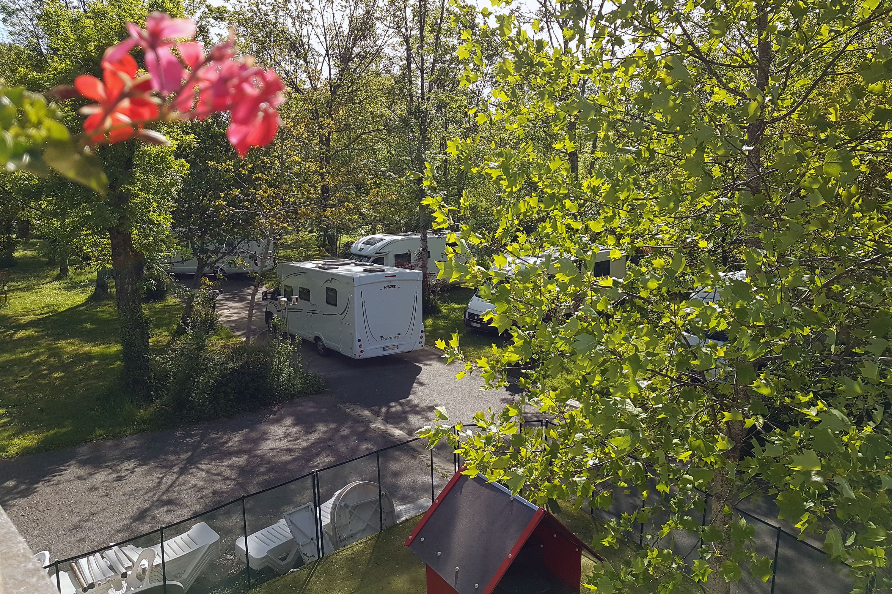 Vakantie naar Camping Uhaitza Le Saison in Pyrénées Atlantiques in Frankrijk