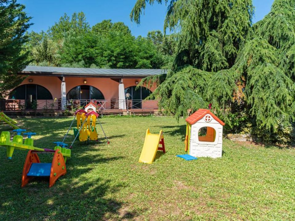 CAMPING VILLAGE IL POGGETTO vanaf € 210,-!