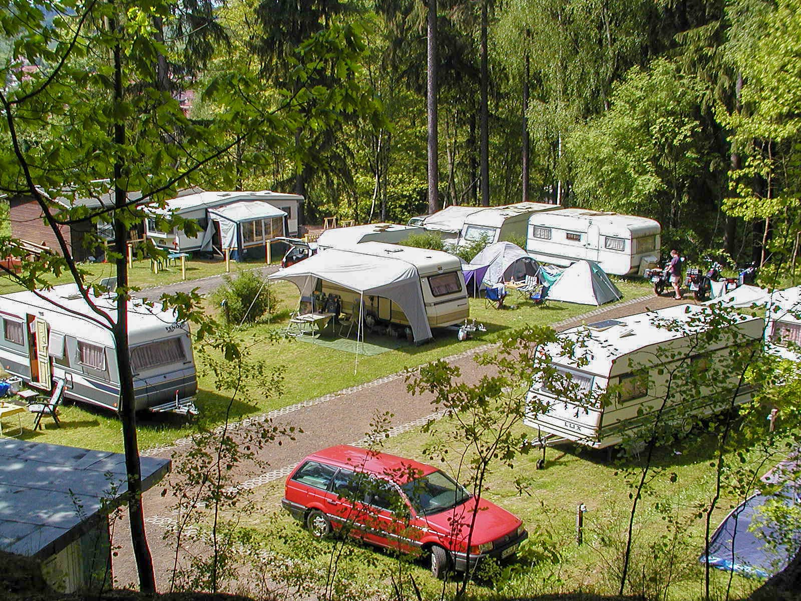 Vakantie naar Campingplatz & Bungalowdorf Erlau in Thüringen in Duitsland