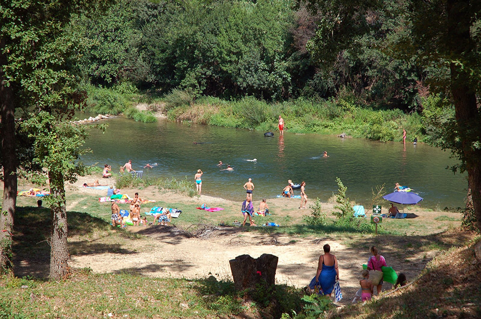 Vakantie naar Cp La Vallée Verte/Slow Village Provence Occitanie in La Roque Sur Cèze in Frankrijk