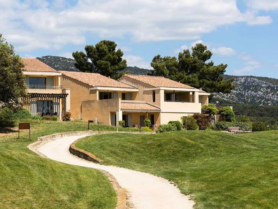 Domaine De Provence Country Club Premium vanaf € 303.20,-!