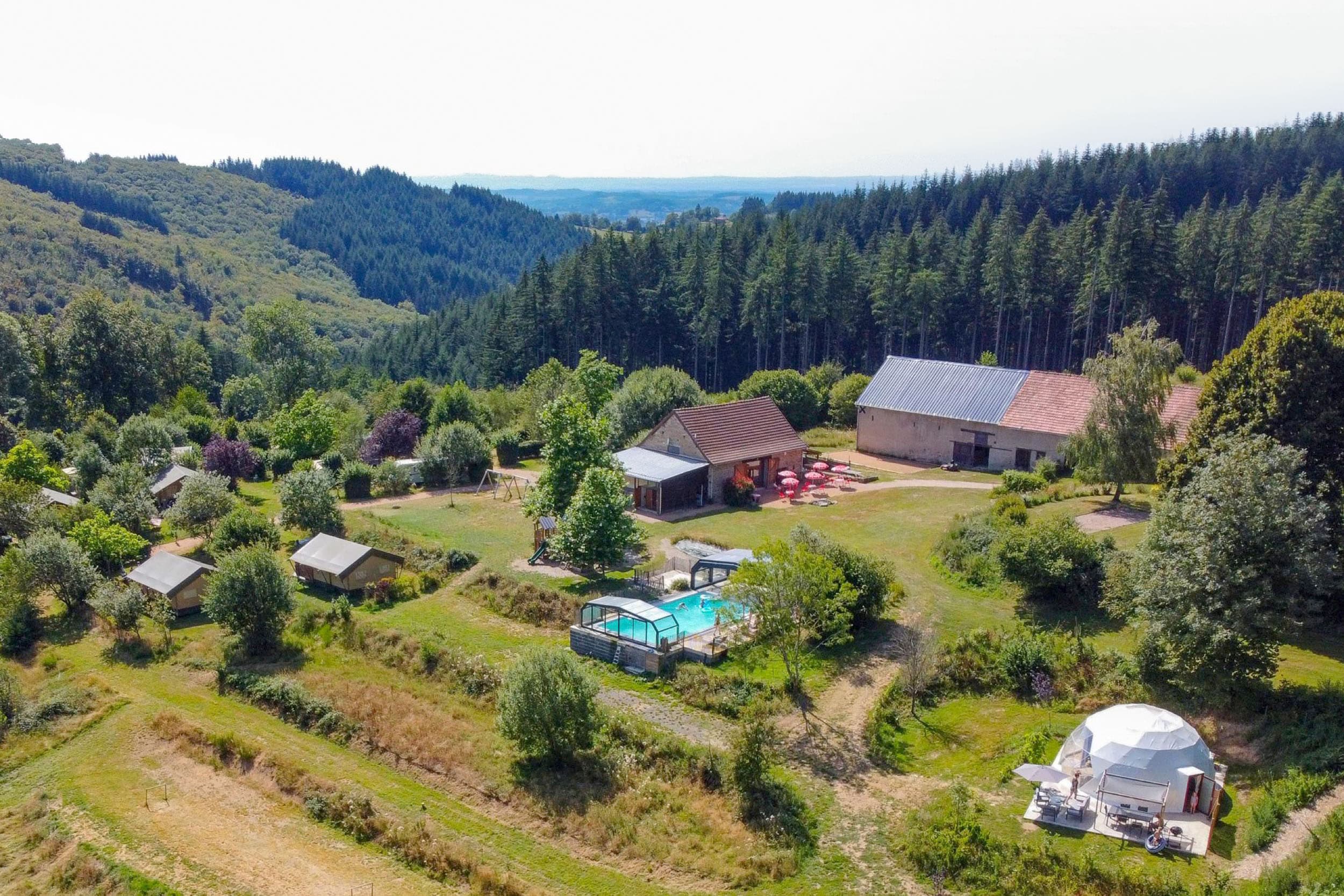 Vakantie naar Domaine La Chabanne in Châtel Montagne in Frankrijk