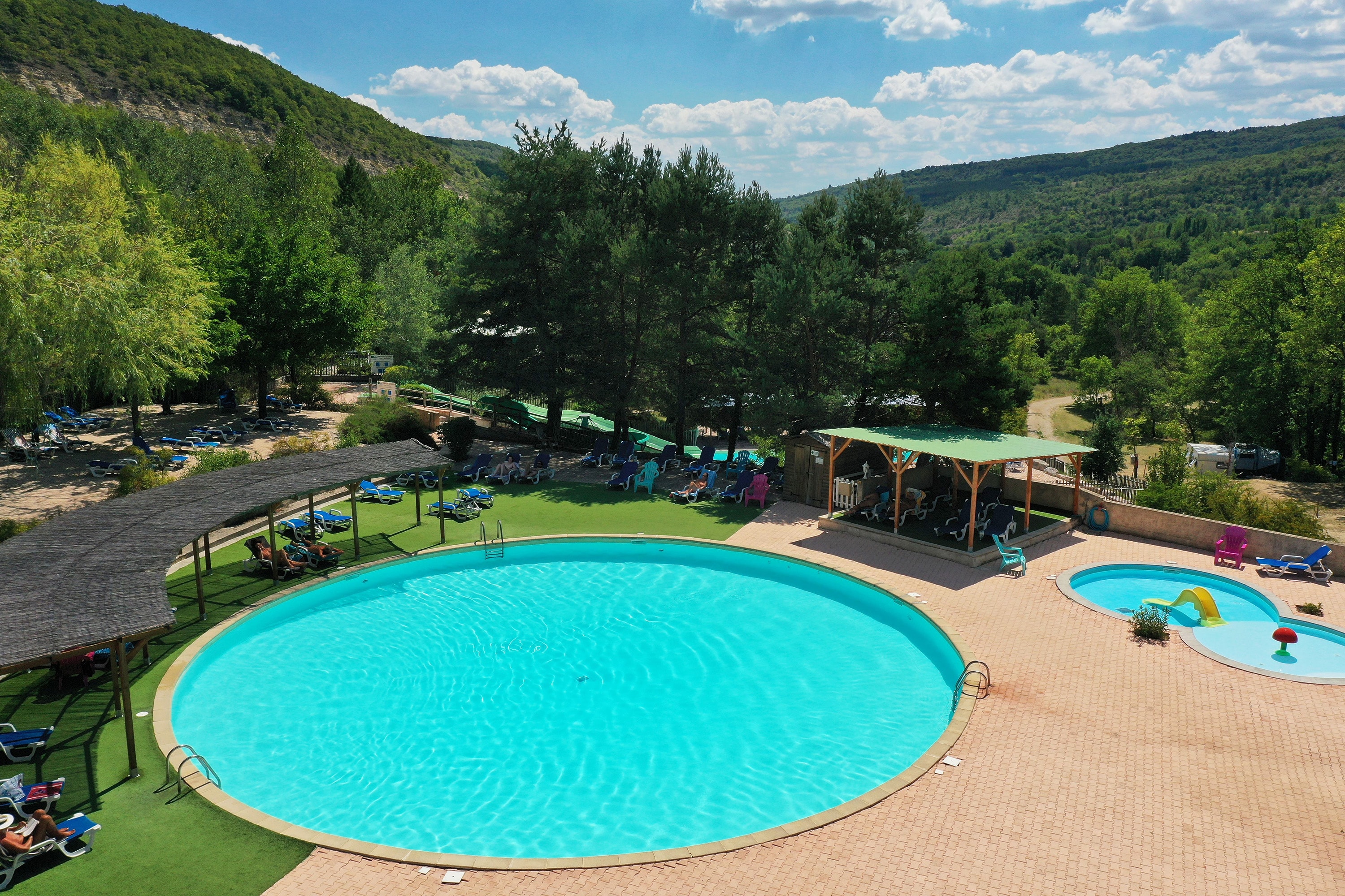 Vakantie naar Domaine Naturiste des Lauzons in Alpes De Haute Provence in Frankrijk