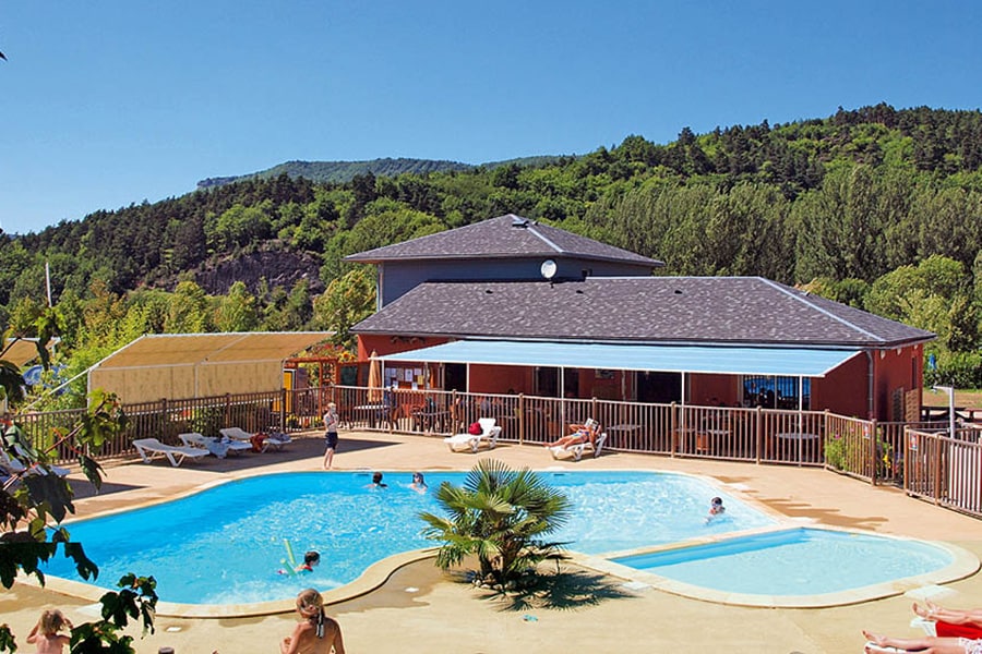 Vakantie naar Flower Camping La Dourbie in Aveyron in Frankrijk