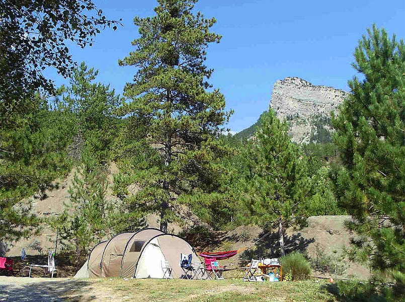 Vakantie naar Flower Camping Le Clot du Jay in Alpes De Haute Provence in Frankrijk