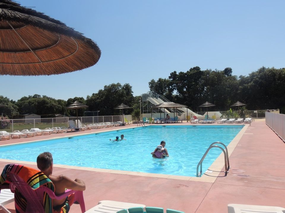 Flower Camping Le Domaine De Gajan vanaf € € 170,00!