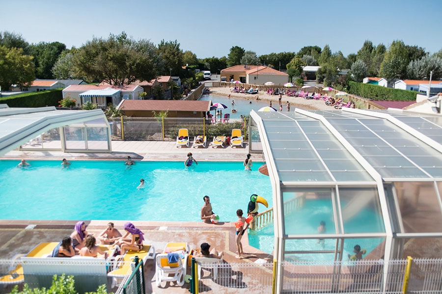 Vakantie naar Flower Camping Le Petit Paris in Vendée in Frankrijk