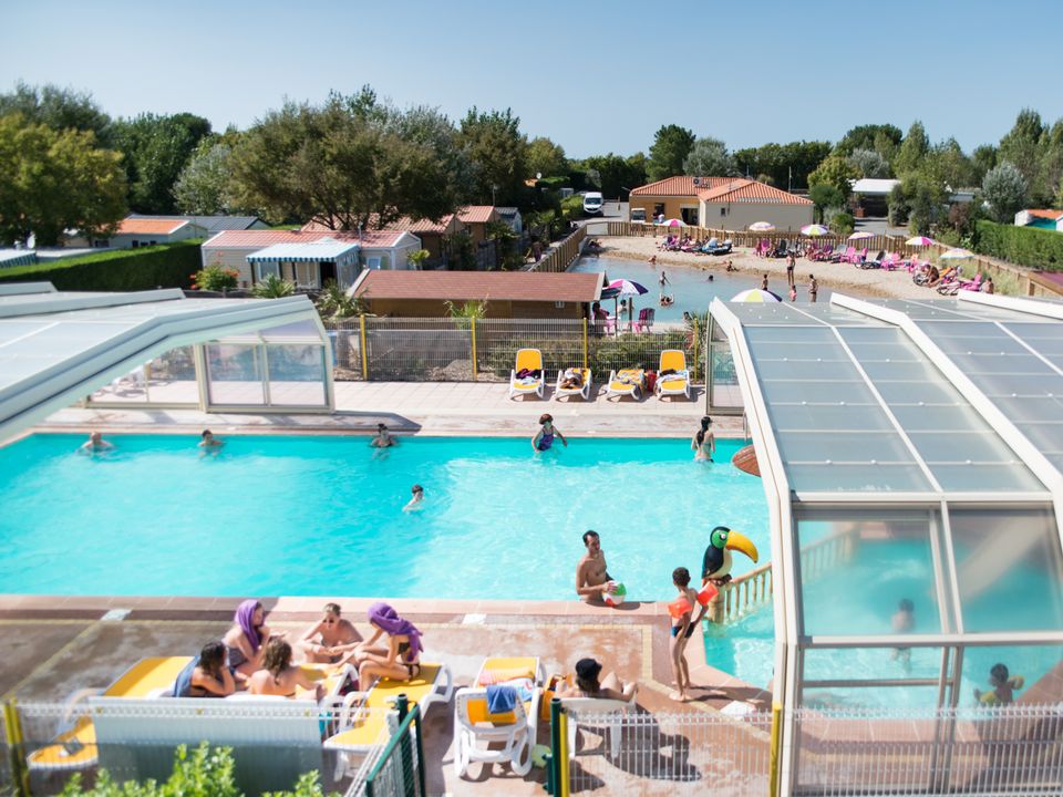 Flower Camping Le Petit Paris vanaf € € 413,00!