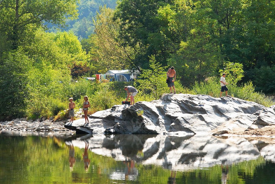 Vakantie naar Flower Camping Le Pont du Tarn in Lozère in Frankrijk