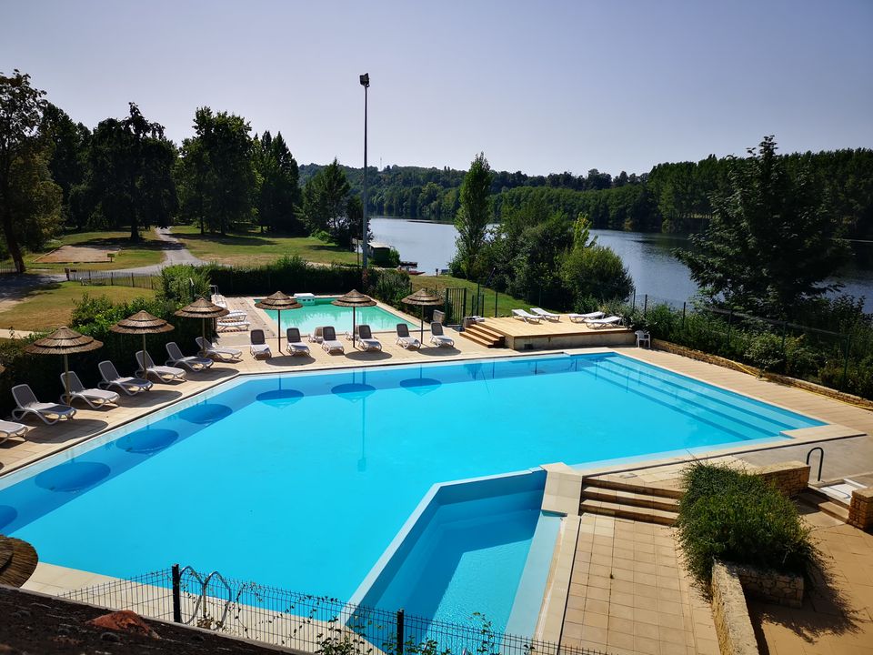 Vakantie naar Flower Camping Les berges De la Dordogne in Tremolat in Frankrijk