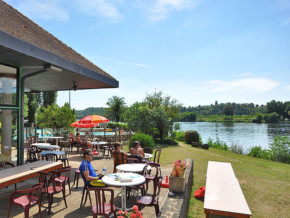 Flower Camping Les Berges De La Dordogne vanaf € 280,-!