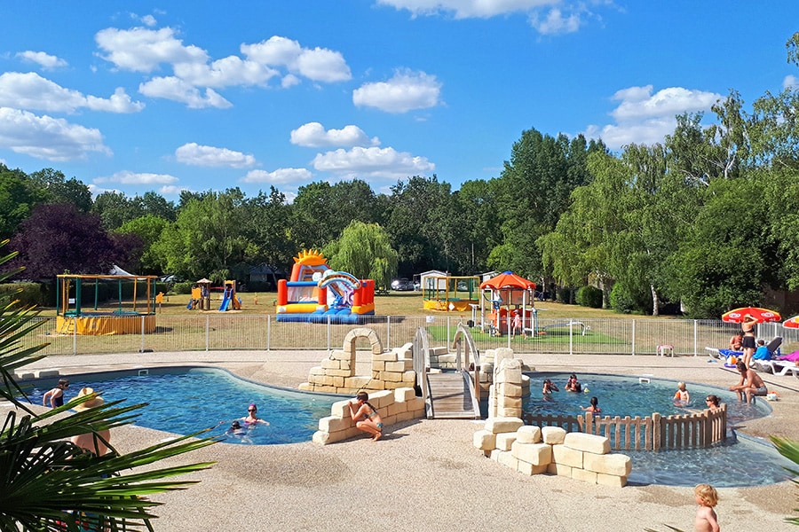 Vakantie naar Flower Camping Les Granges in Indre Et Loire in Frankrijk