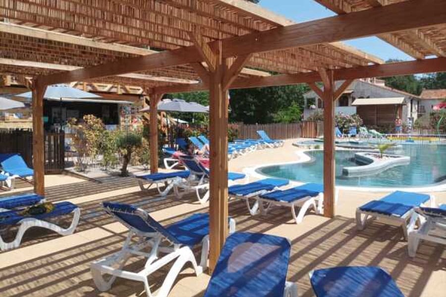 Flower Camping Moulin Des Iscles vanaf € € 139,50,-!