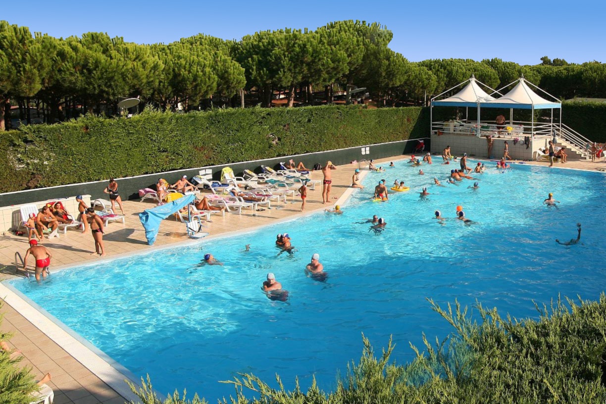 Vakantie naar Holiday Village Florenz in Lido Di Scacchi in Italië