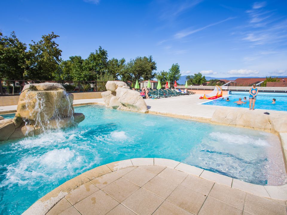 Vakantie naar La Colombière   Camping Sites et Paysages in Neydens in Frankrijk