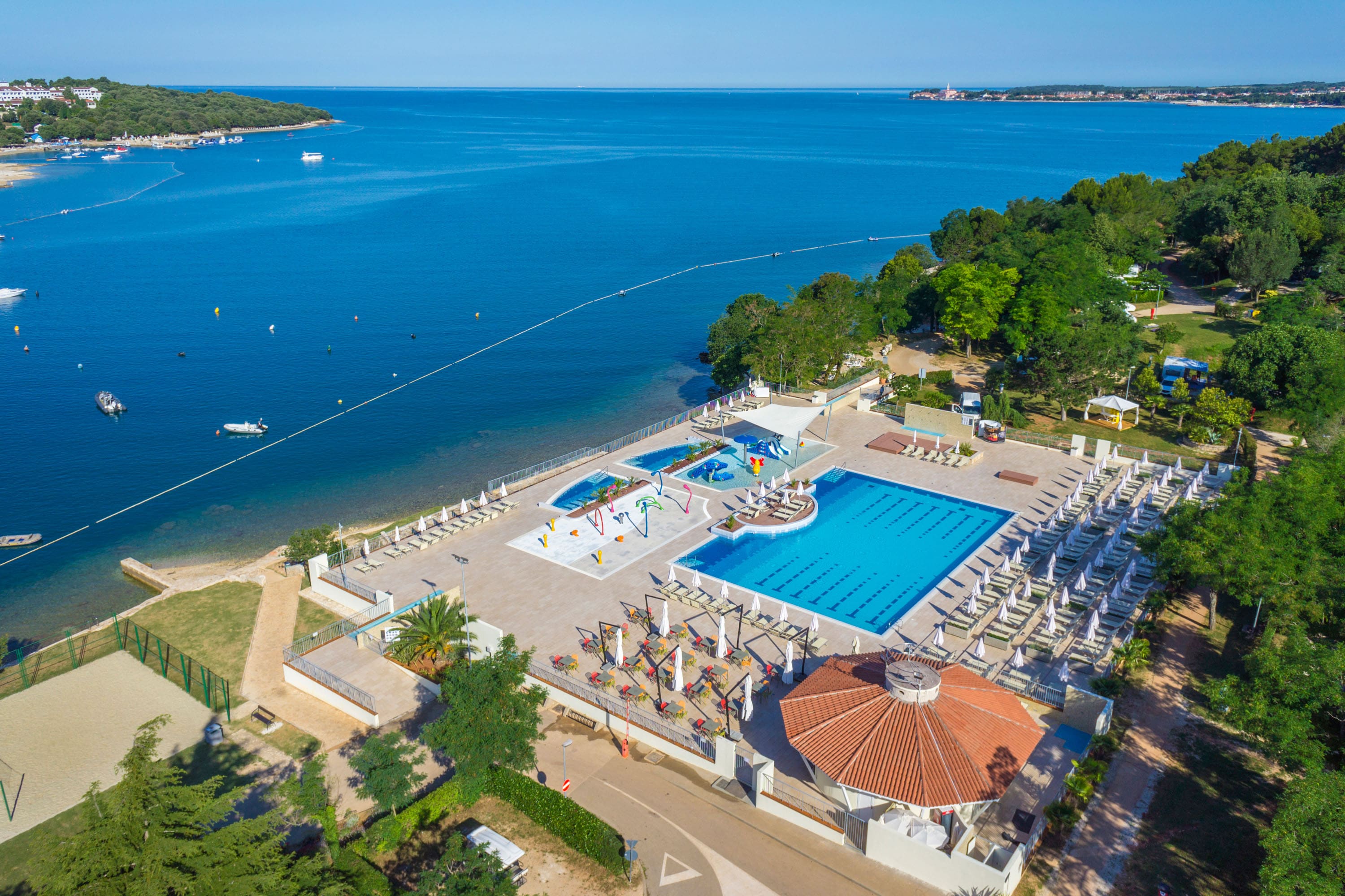 Vakantie naar Lanterna Premium Camping Resort in Poreč in Kroatië