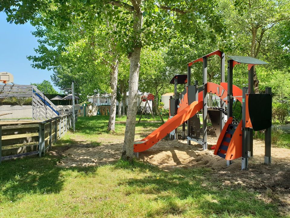 Le Fief Melin     Camping Sites Et Paysages vanaf € € 210,00!