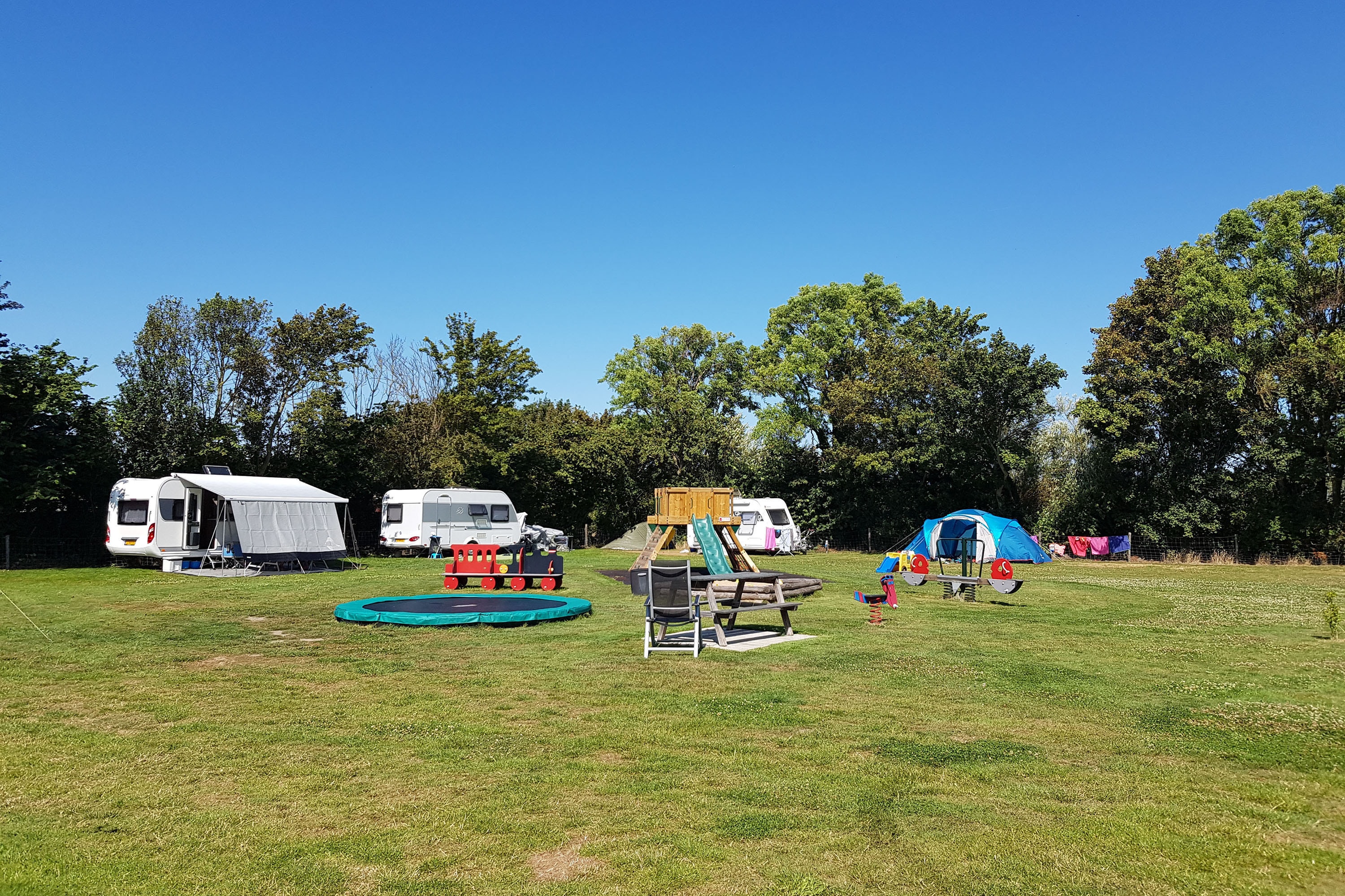 Vakantie naar Minicamping De Heuvel in Zeeland in Nederland