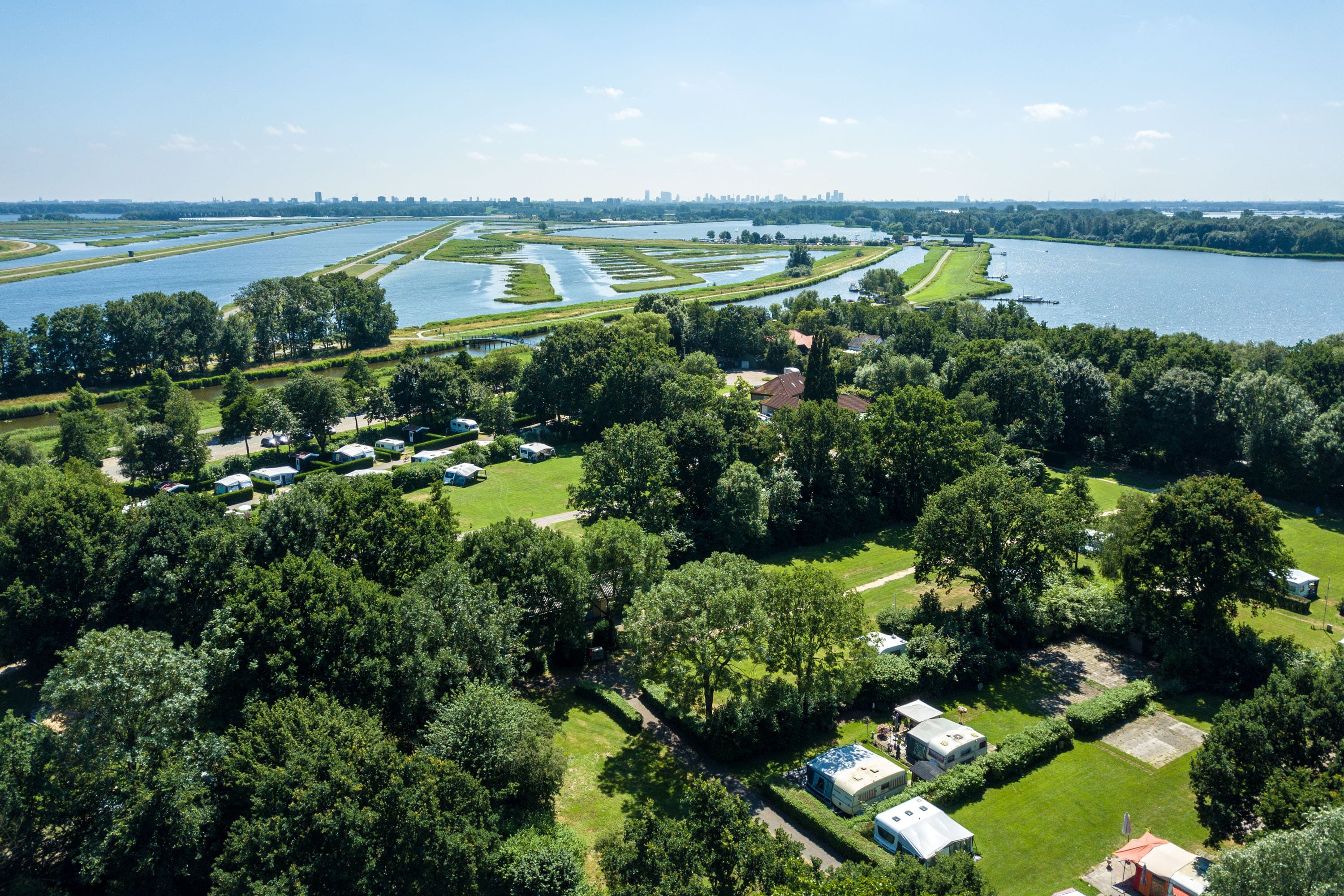 Vakantie naar Recreatiepark De Koornmolen in Zuid Holland in Nederland