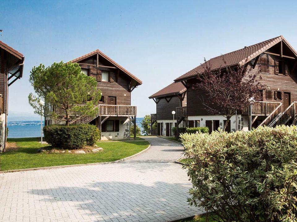 Résidence Les Chalets D'Evian vanaf € 265,-!