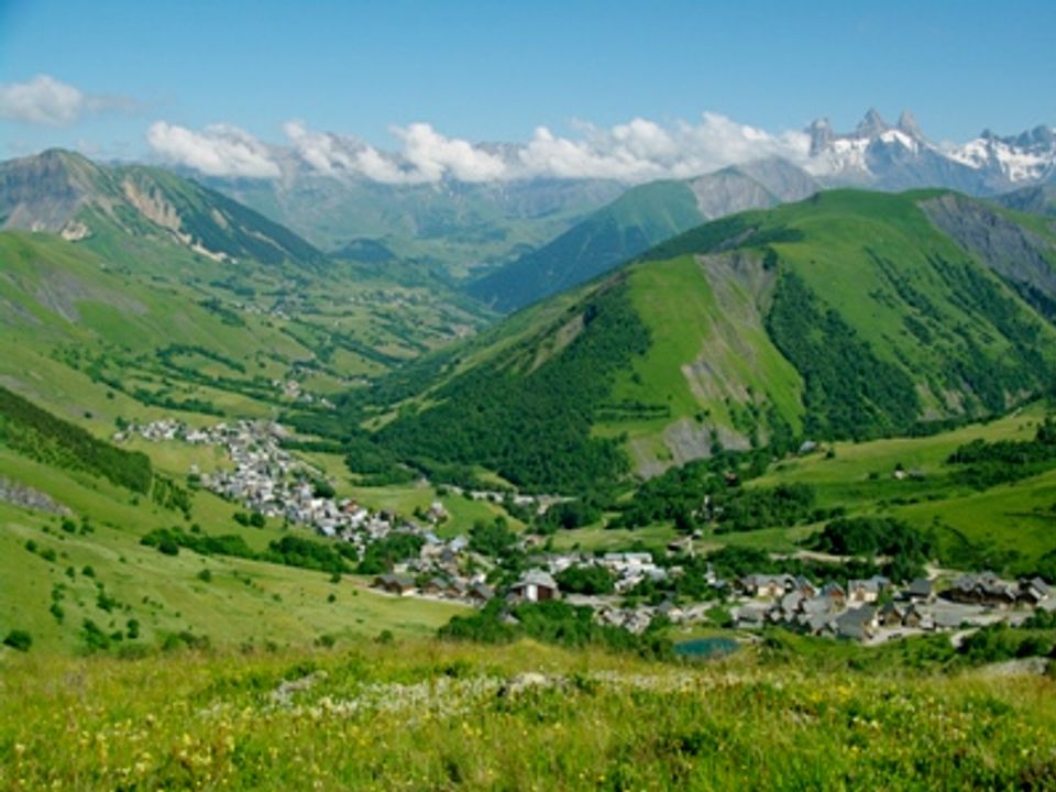 Résidence Les Chalets De La Porte Des Saisons vanaf € 300,-!