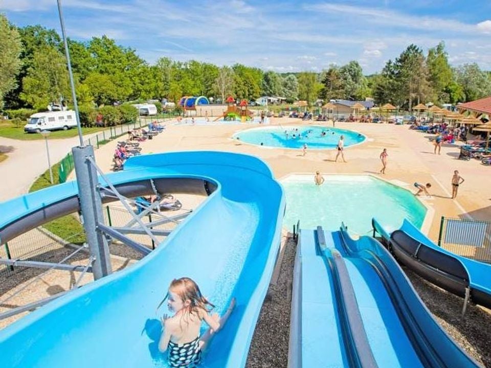 Camping Le lac d'Orient in Mesnil Saint Pere, Frankrijk voor de vakantie aanbieding van &euro; 287,-!