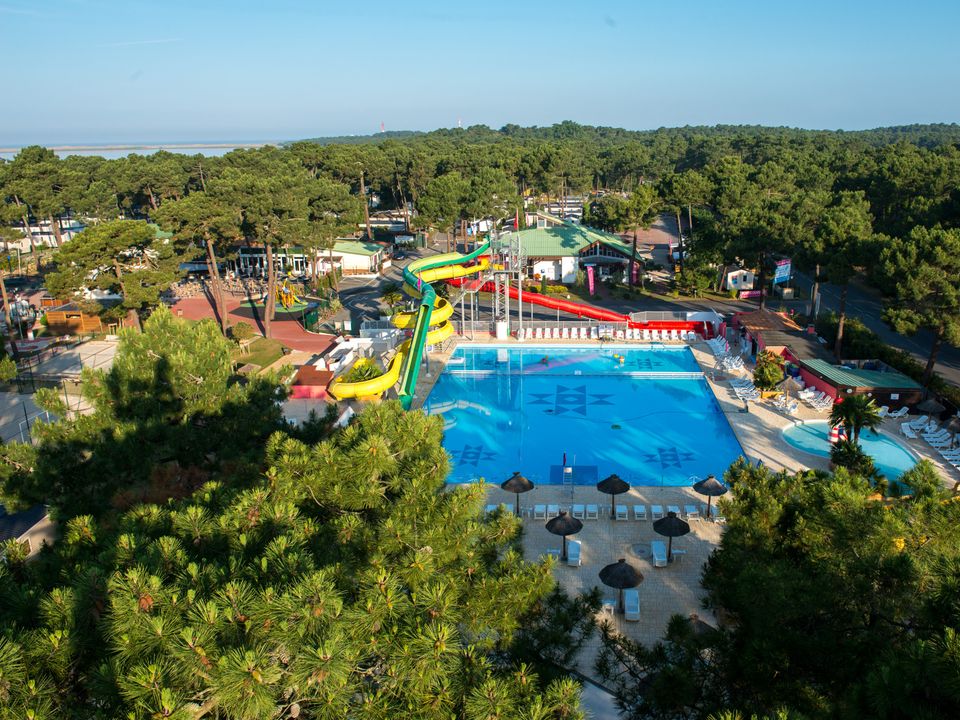 Vakantie naar Tour Opérateur et particuliers sur camping Bonne Anse   Funpass non inclus in La Palmyre in Frankrijk