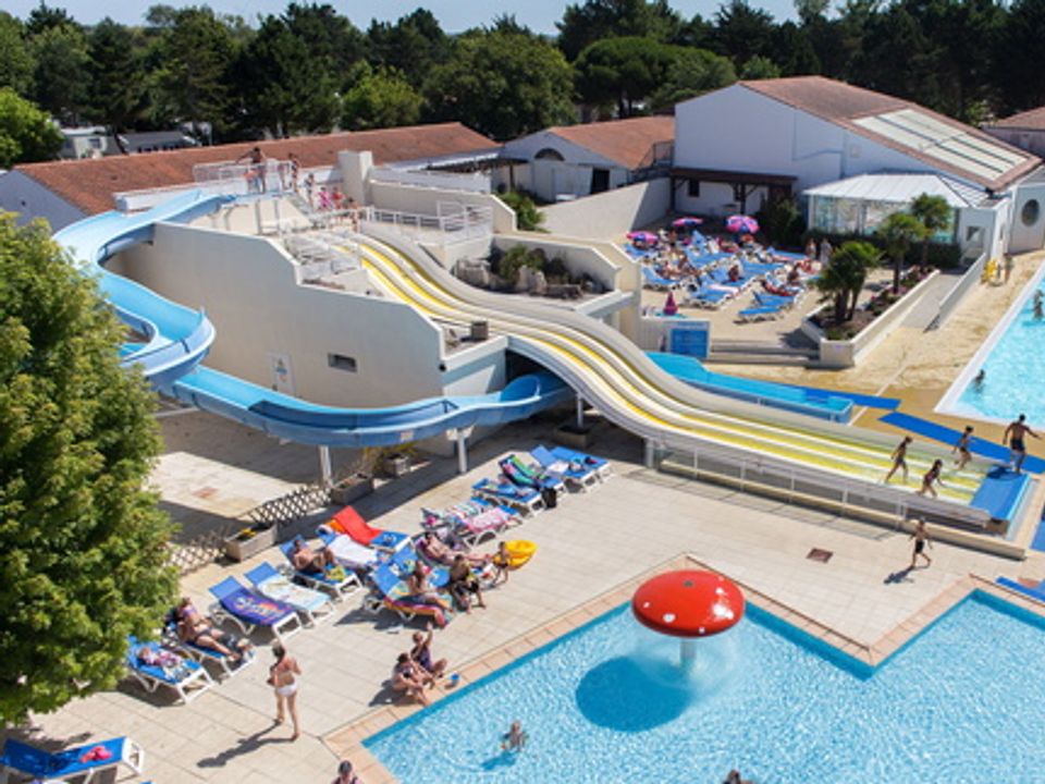 Vakantie naar Tour Opérateur et particuliers sur camping Le Bois Masson   Funpass non inclus in Saint Jean De Monts in Frankrijk