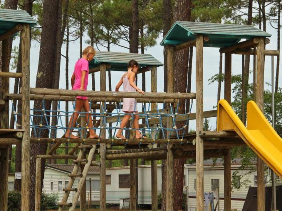 Tour Opérateur Et Particuliers Sur Camping Les Dunes De Contis   Funpass Non Inclus vanaf € 213,-!