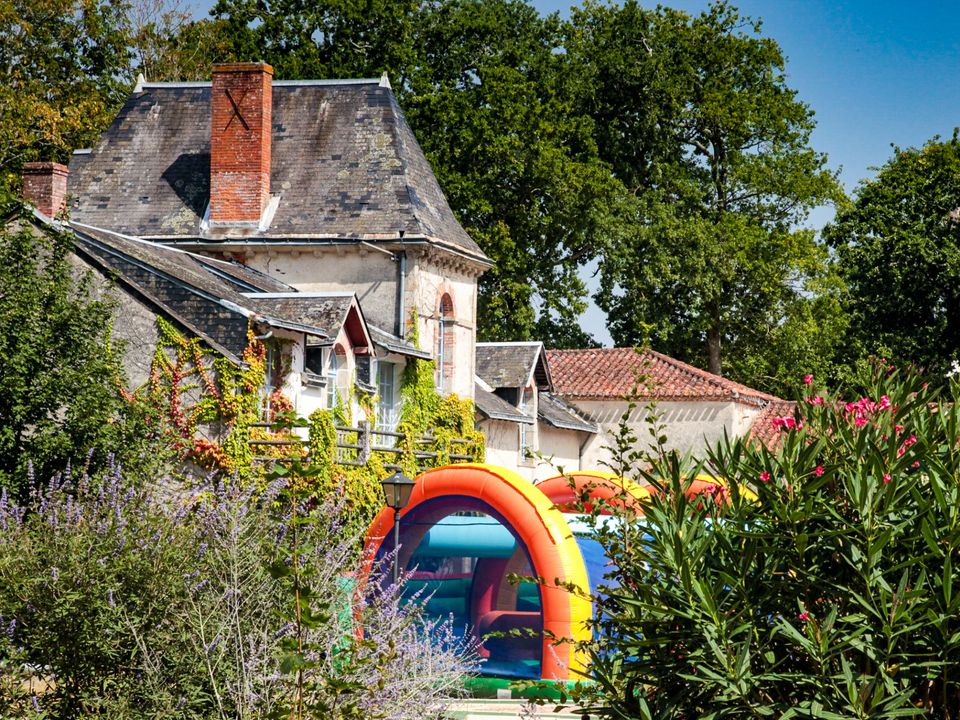 Yelloh Village Château La Forêt vanaf € 252,-!